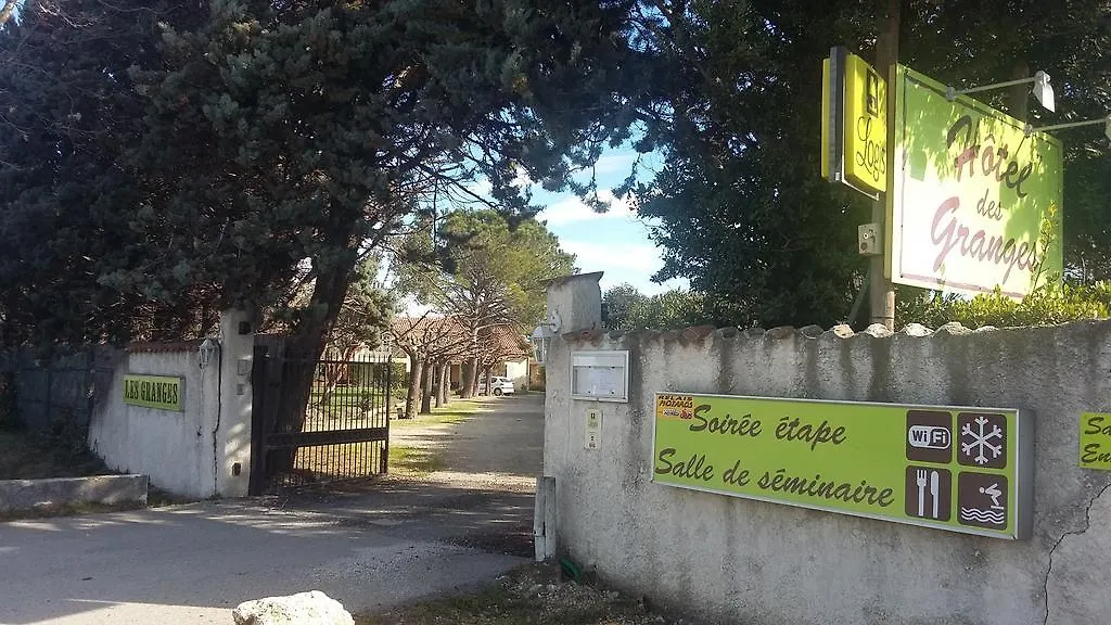 Logis Hotel Des Granges Arles Francia